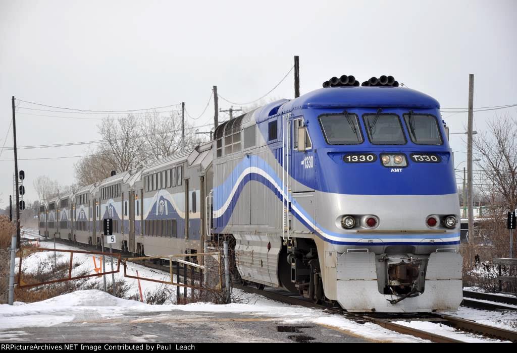 Inbound commuter comes east into the station